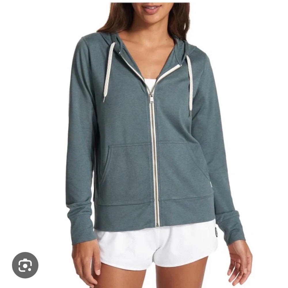 Vuori Women's Lux Performance Zip-Up Hoodie in Cape Heather